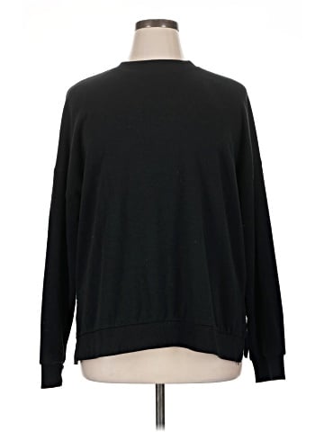colsie Long Sleeve T-Shirt (view 1)