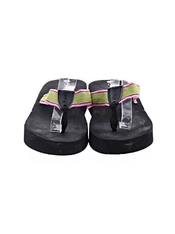Curves Flip Flops (view 2)