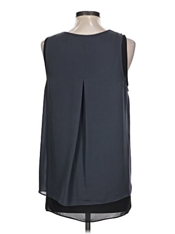 Vince. Sleeveless T-Shirt (view 2)