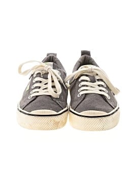 Cariuma Sneakers (view 2)