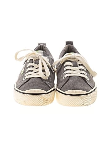 Cariuma Sneakers (view 2)