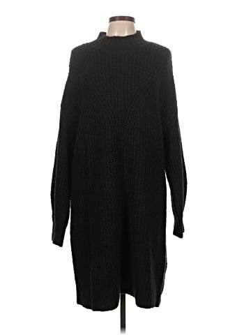 Old Navy Casual Dress (view 1)
