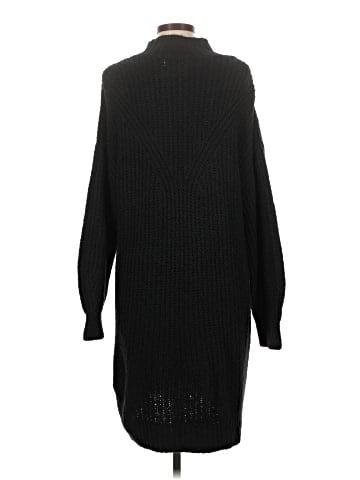 Old Navy Casual Dress (view 2)