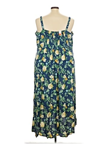 Old Navy Casual Dress (view 2)