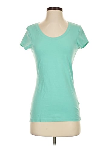 Valerie Bertinelli Short Sleeve T-Shirt (view 1)
