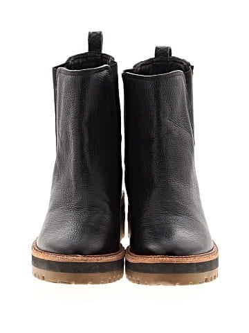 Kaanas Ankle Boots (view 2)