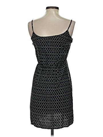 Old Navy Casual Dress (view 2)