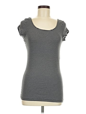 Old Navy Sleeveless T-Shirt (view 1)