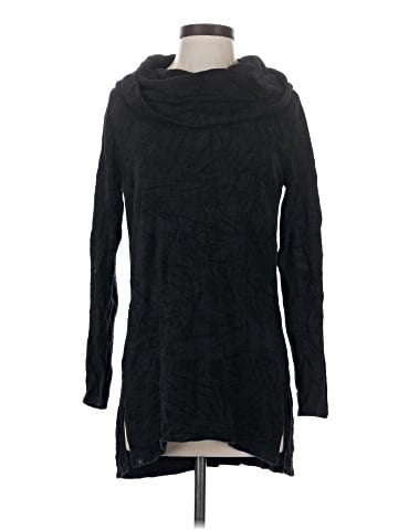 Barefoot Dreams Pullover Sweater (view 1)