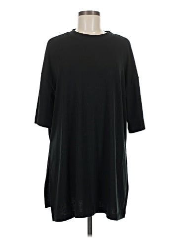 Lala. 3/4 Sleeve Top (view 1)