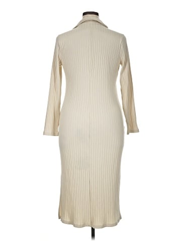 Old Navy Casual Dress (view 2)
