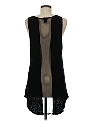 Hot Topic Tank Top (view 2)
