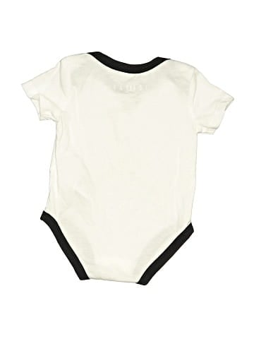 Air Jordan Short Sleeve Onesie (view 2)