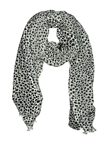 Betmar Scarf (view 1)