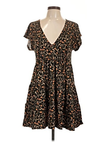 Urban Outfitters Casual Dress (view 1)