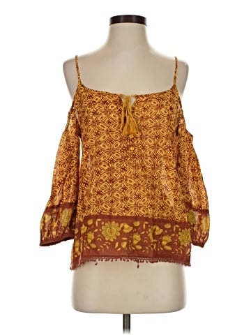 Sun & Shadow 3/4 Sleeve Blouse (view 1)