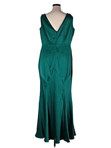 Collectif Cocktail Dress (view 2)
