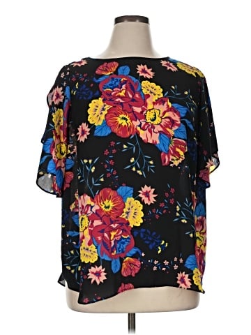 Violet & Claire Short Sleeve Blouse (view 1)