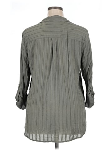 Como Vintage 3/4 Sleeve Button-Down Shirt (view 2)