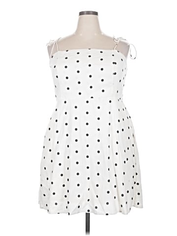 Old Navy Casual Dress (view 1)