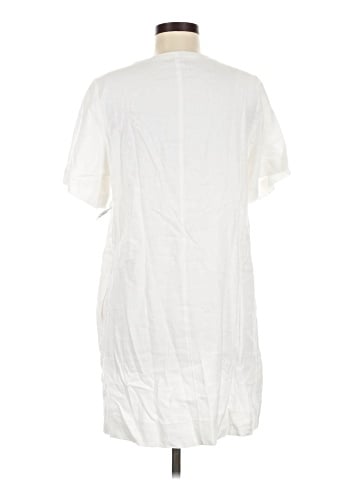 Old Navy Casual Dress (view 2)