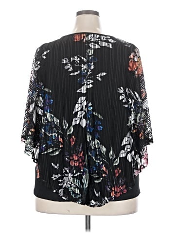 Vintage Rose 3/4 Sleeve Blouse (view 2)