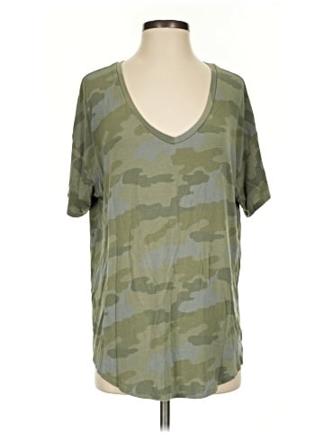 American Eagle Outfitters Short Sleeve T-Shirt (view 1)