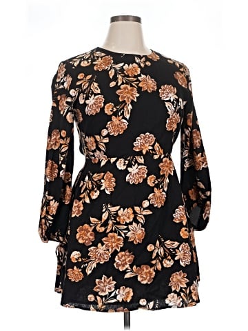 Lulus Casual Dress (view 1)