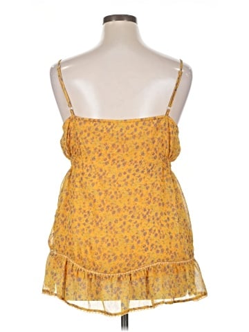Decree Sleeveless Blouse (view 2)