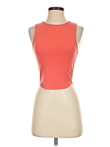 American Eagle Outfitters Sleeveless T-Shirt (view 1)