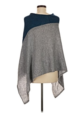 Celeste Poncho (view 2)