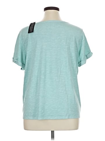 Candace Cameron Bure Short Sleeve Top (view 2)