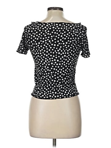 GU Short Sleeve Top (view 2)