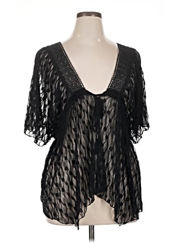 Daytrip 3/4 Sleeve Blouse (view 1)