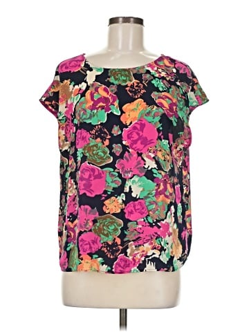 Lucy & Laurel Sleeveless T-Shirt (view 1)
