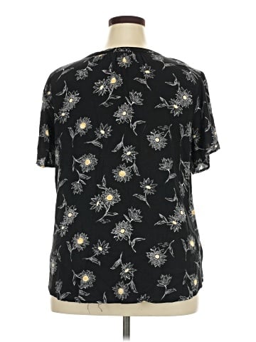 Old Navy Short Sleeve Blouse (view 2)