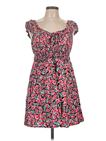 Old Navy Casual Dress (view 1)