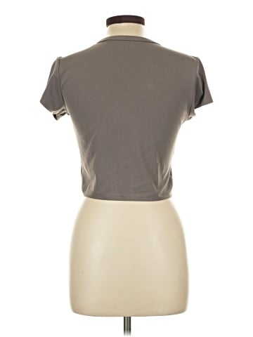 Uniqlo Short Sleeve T-Shirt (view 2)