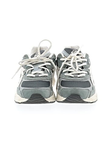 Asics Sneakers (view 2)