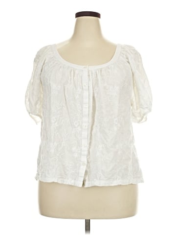 Universal Thread Short Sleeve Blouse (view 1)