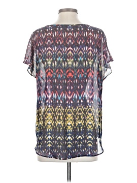 Bisou Bisou Short Sleeve T-Shirt (view 2)
