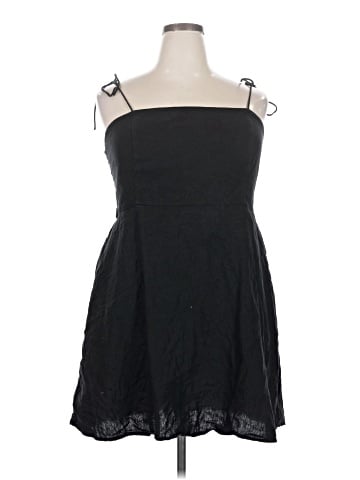 Old Navy Cocktail Dress (view 1)