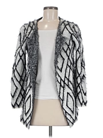 Lulumari Cardigan (view 1)