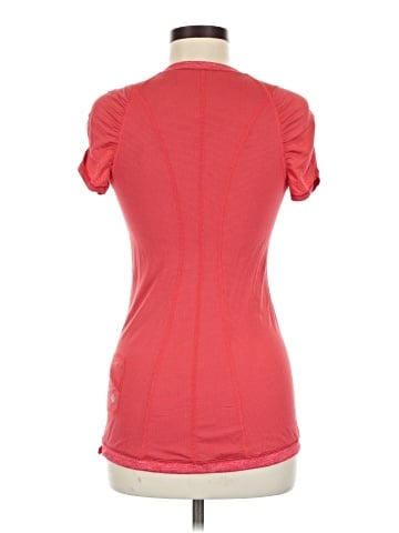 Lululemon Athletica Short Sleeve T-Shirt (view 2)