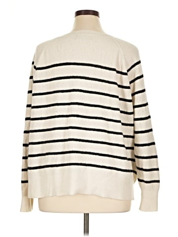 Old Navy Pullover Sweater (view 2)
