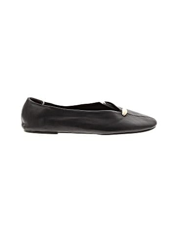 Zara Flats (view 1)