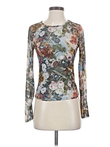 No Boundaries Long Sleeve Top (view 1)