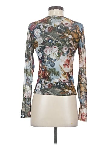 No Boundaries Long Sleeve Top (view 2)