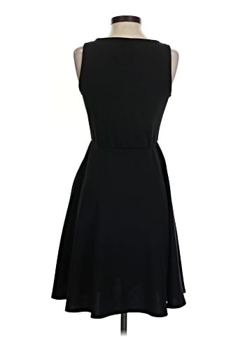 Agnes & Dora Casual Dress (view 2)