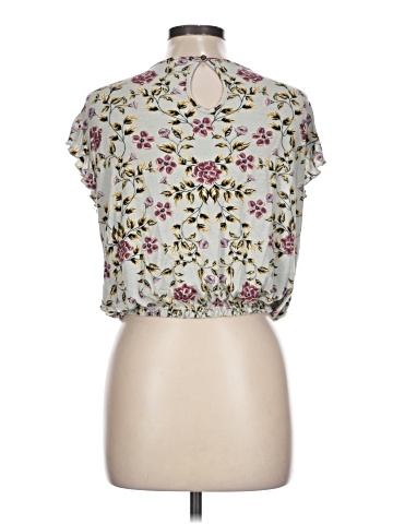 Xhilaration Short Sleeve Blouse (view 2)